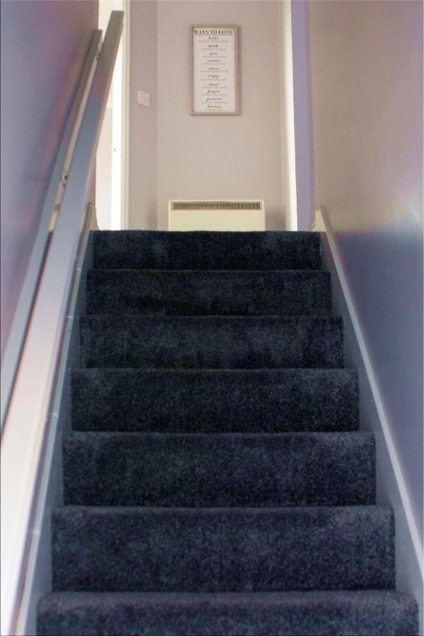 The Bell Apartment. Modern, Stylistic & Luxurious Falkirk Exterior photo